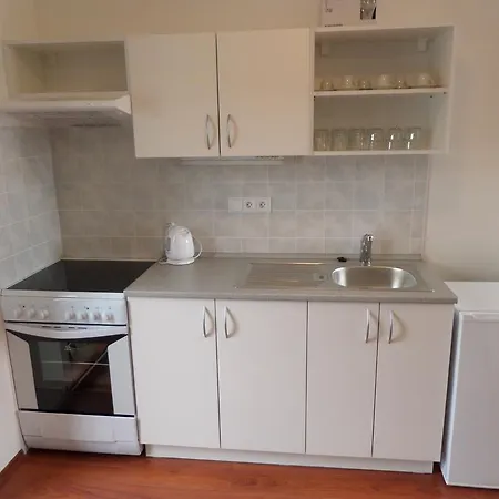 Apartment Apartman 50 *